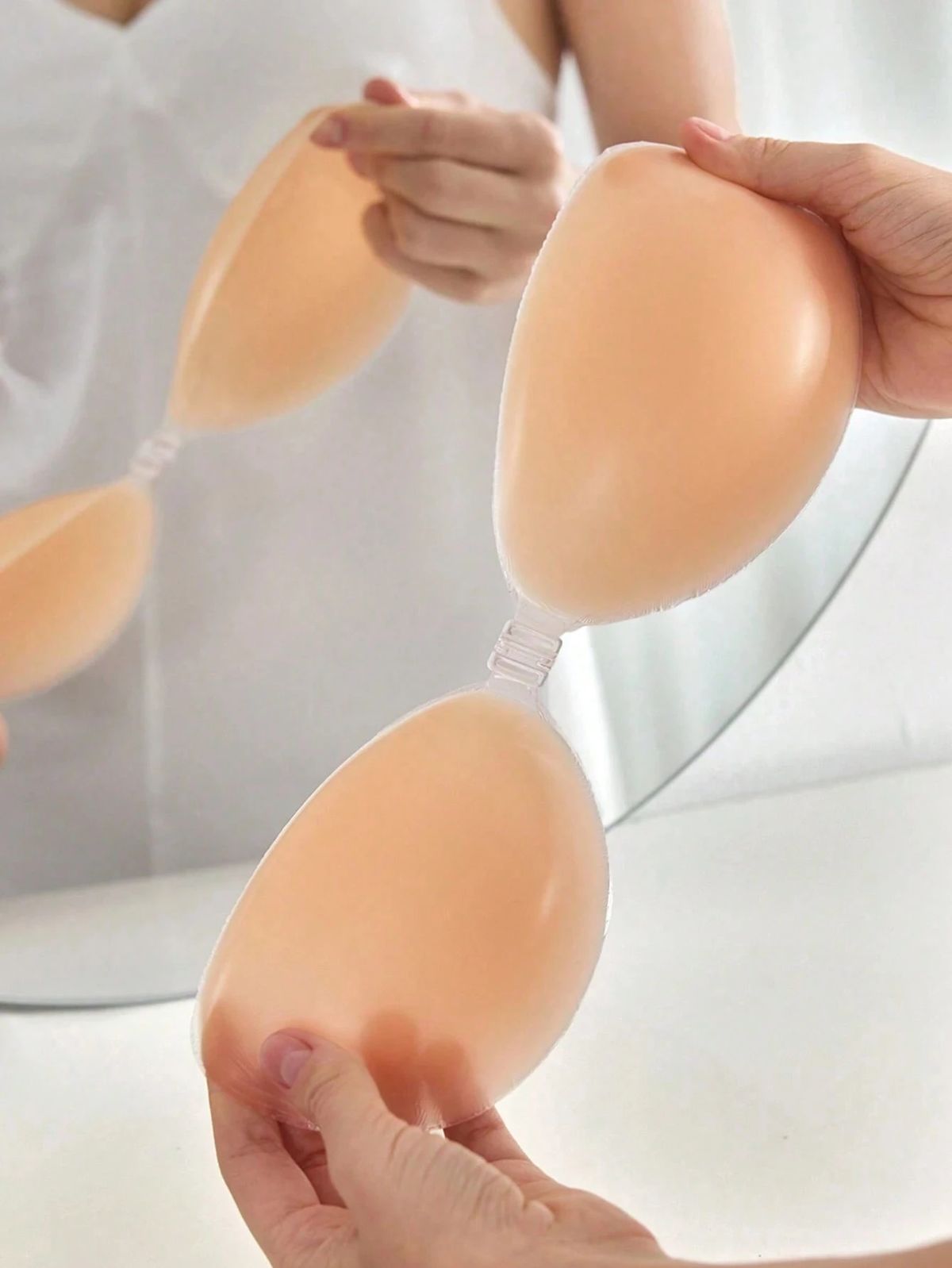 Invisible Reusable Self-Adhesive Silicone Bra with Push-up Centre Locking